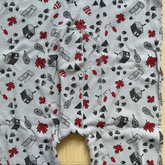 Drake General Store Shared History Canadiana Onesie Size M - Picture 4 of 5